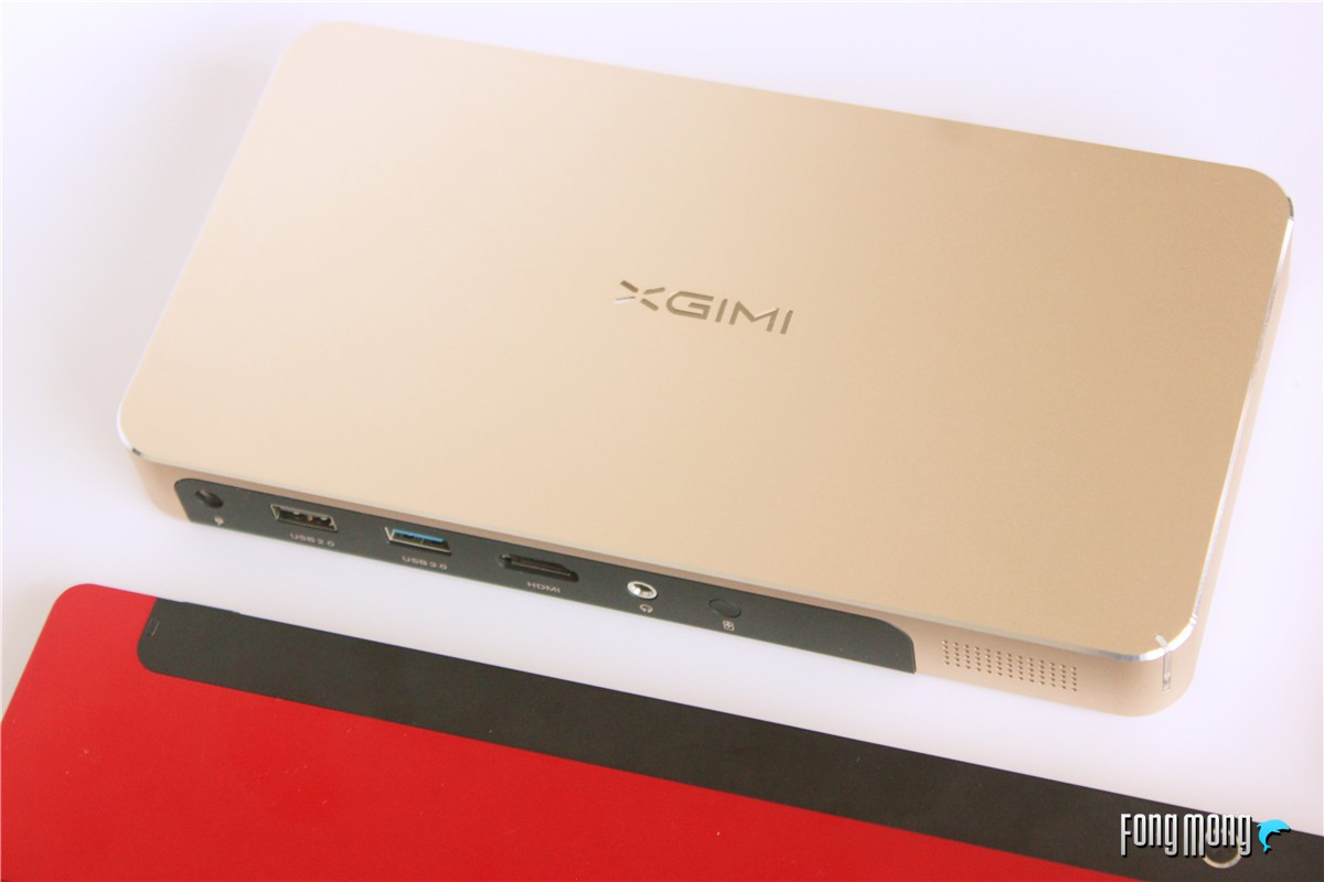 极米z4爵色投影仪是金色的么,极米z4x观影效果怎么样