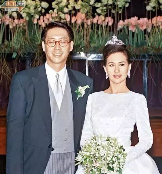 争宠*爱夺**抢家产，一门四房十七子的赌王一家堪比后宫甄嬛传！