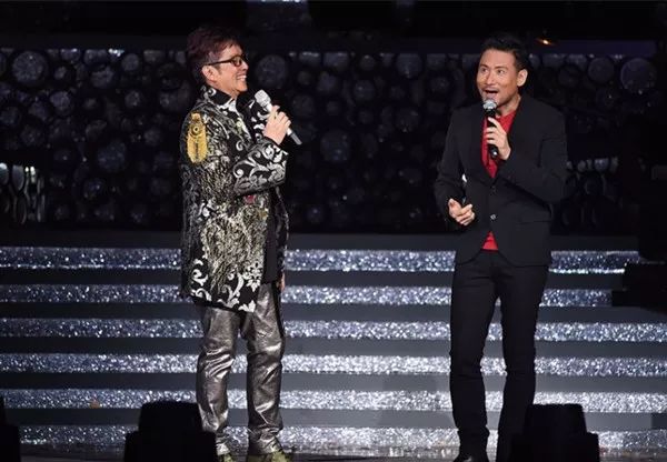 社会｜追星可以，但小心成为“乌合之众”