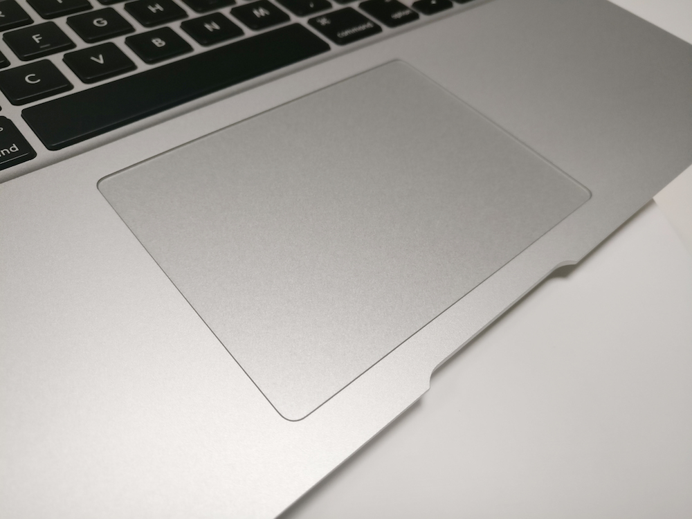 买macbookairm2还是20款prom1,买macbookair好还是imac