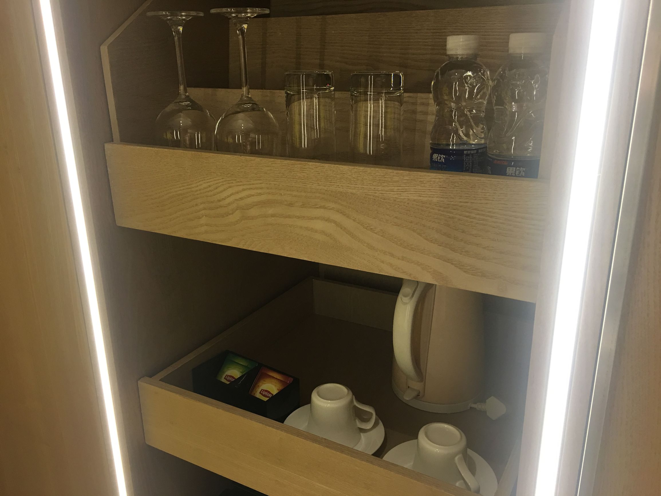 三亚凤凰机场去市区推荐酒店,三亚凤凰机场附近快捷酒店