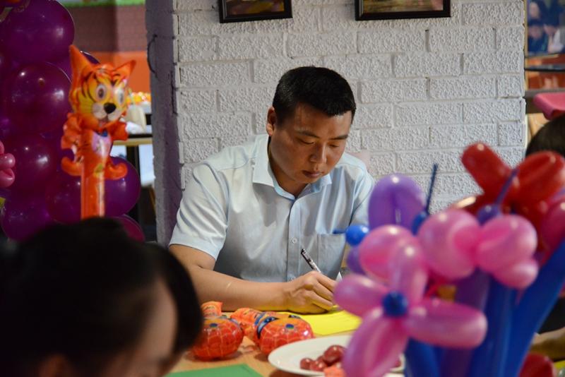 惊叹发生了什么？大人小孩都聚到了银川这家店！