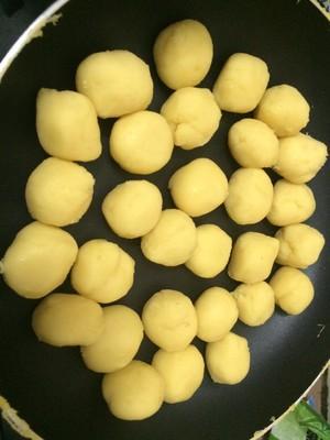 酥皮绿豆饼有哪些好看做法图解,酥得掉渣的美味点心银耳绿豆饼