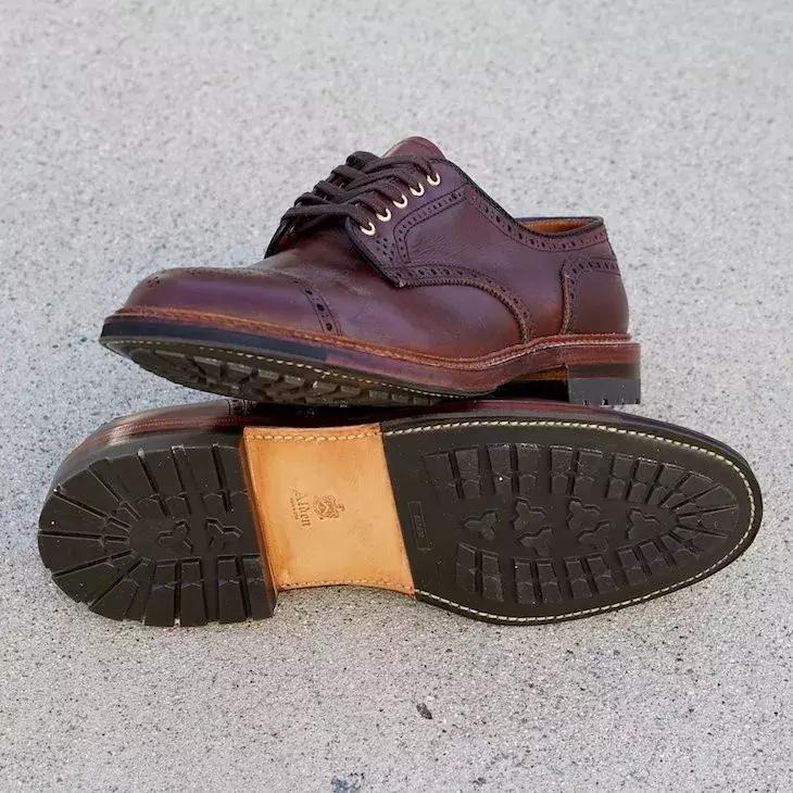 雨天皮鞋湿了怎么补救,小西装起皱什么小技巧解决