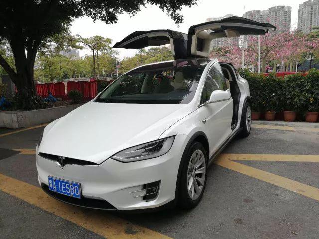 小孩可以骑的特斯拉车,特斯拉modelx100d六座使用感受