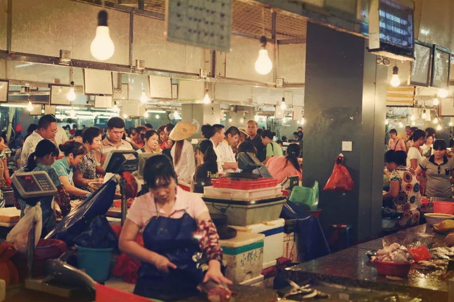 宁波小伙放弃7年国企铁饭碗,转行杀鱼,现在怎么样了?