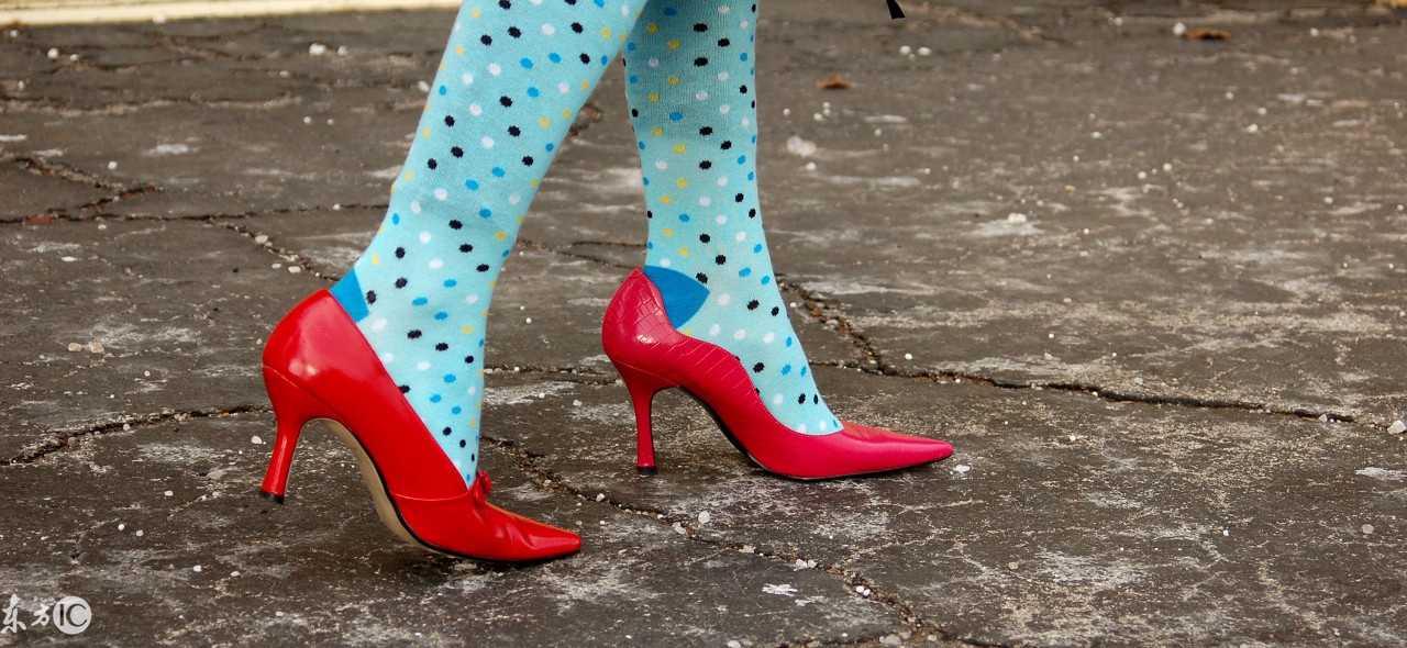 冬天摆摊卖袜子生意入门技巧,地摊卖袜子的销售技巧