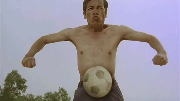 周星驰的少林足球有多么经典,少林足球周星驰展示少林绝技