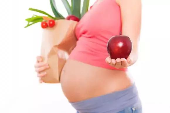 株洲1岁宝宝手臂上长了个“草莓”，急坏家长！