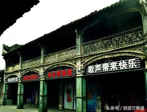 来新市古镇感受浓浓的年味,新春走基层古镇寻风情年味扑面来