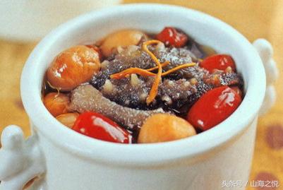 海参跟什么炖汤最好,海参的家常做法海参煲汤