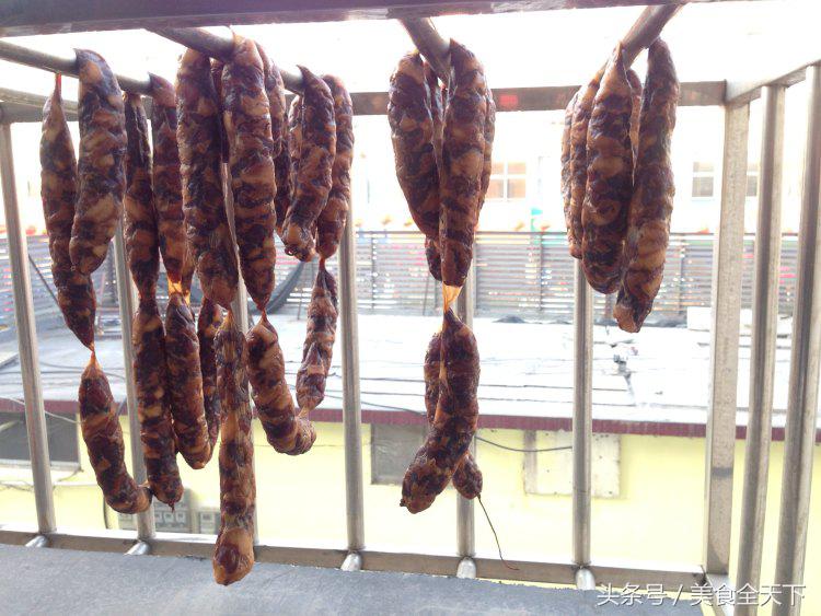 加工灌的香肠怎样凉的最好吃,自己灌的香肠和买的香肠有区别吗