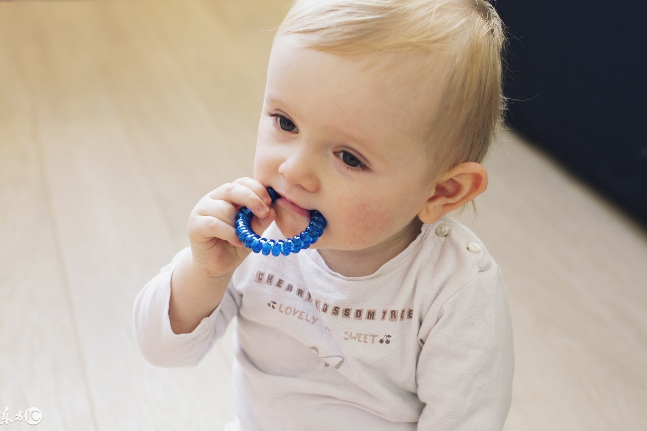 不吃益生菌就拉绿粑粑怎么回事,宝宝拉绿色便便吃什么益生菌最好