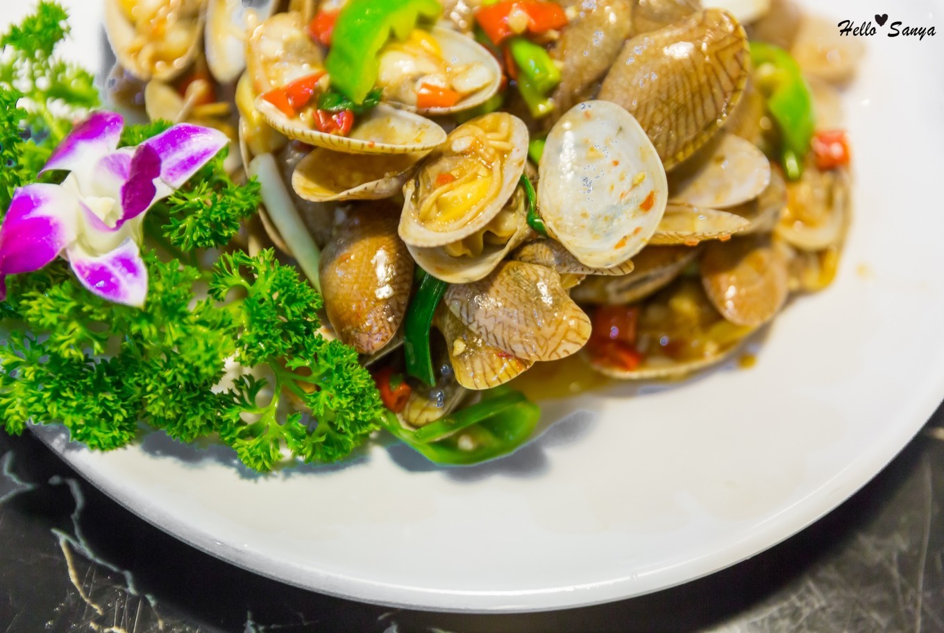 吃货们的福利，春节来三亚，墙裂推荐的特色美食全攻略