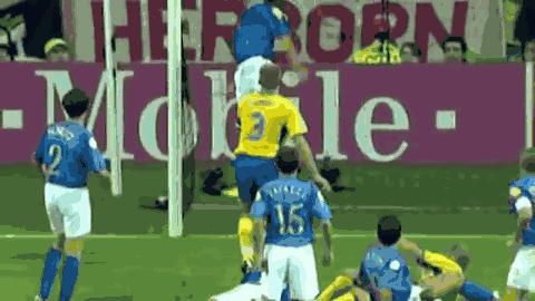 足坛20个标志性动作,足坛十大专属经典过人动作