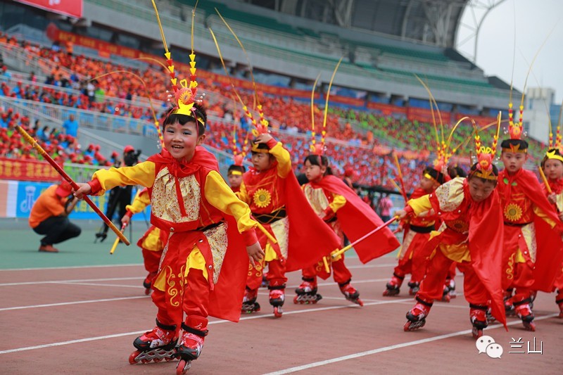 临沂商城实验学校万人足球节,临沂商城实验学校2016运动会