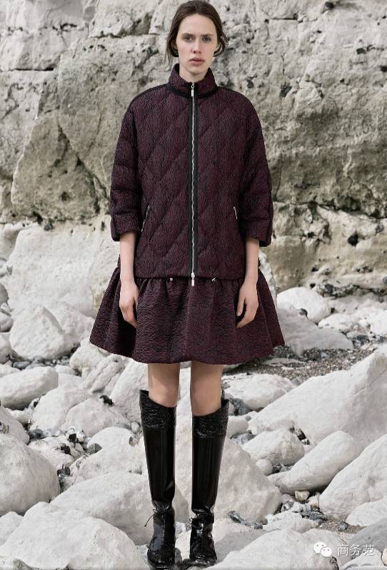 马云穿加拿大鹅牌羽绒服,马云羽绒服moncler