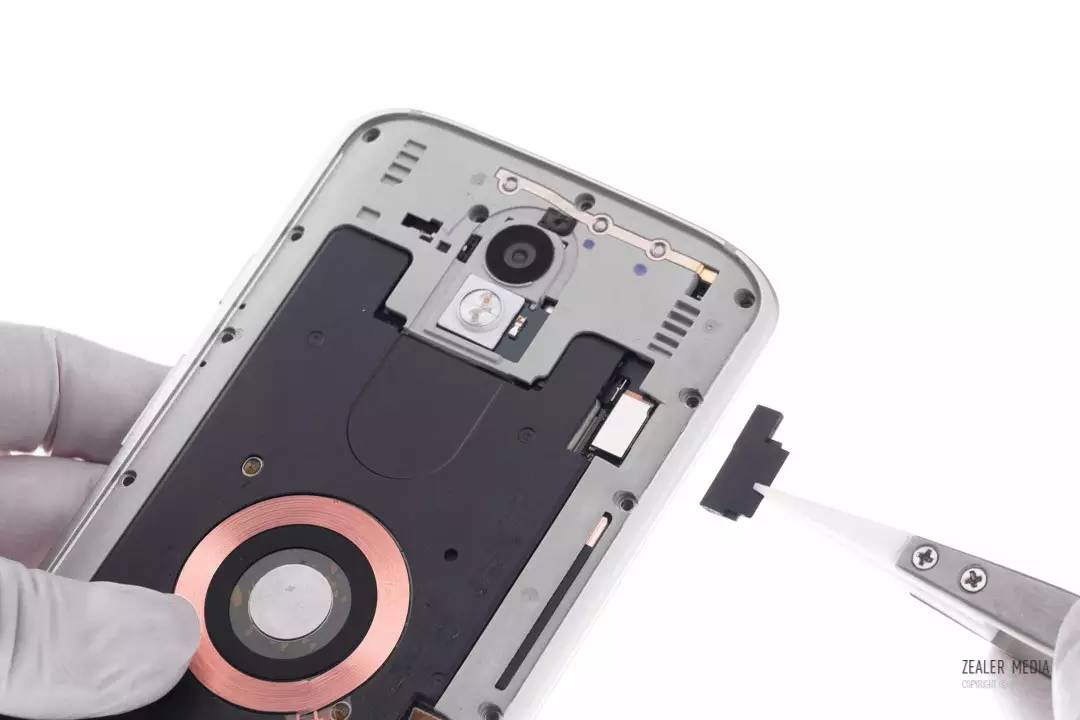 motox一代拆解,motox极耐摔吗