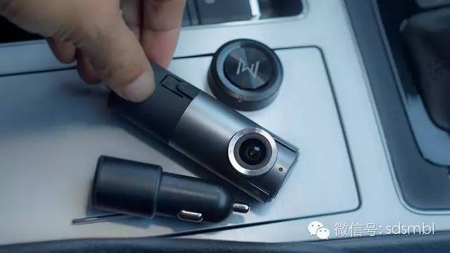 安全,畅玩兼得?极路客T1智能行车记录仪完美体验