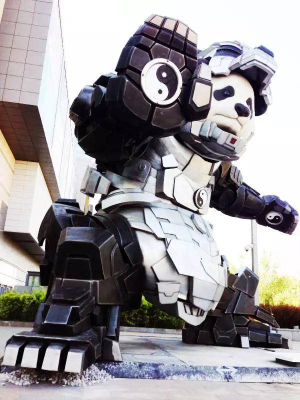 没错，就是那只爱卖萌的阿潘达，来吴中万达啦！