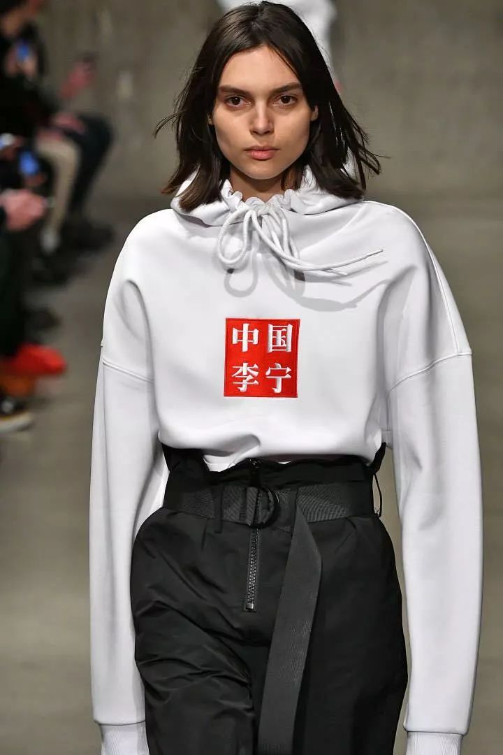 李宁新款打篮球最舒服的是哪一款,李宁和匹克篮球鞋推荐