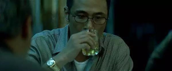 商人喜欢高尔夫,欧米茄和劳力士的故事