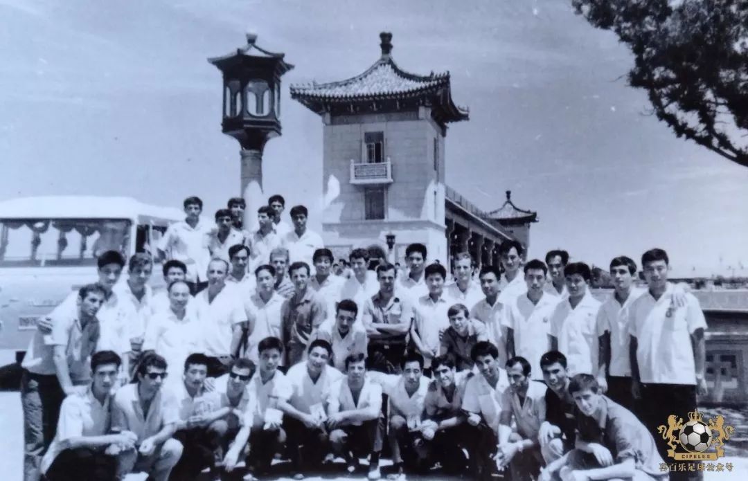 津门足坛双百颂张洪峰,天津足球王建华