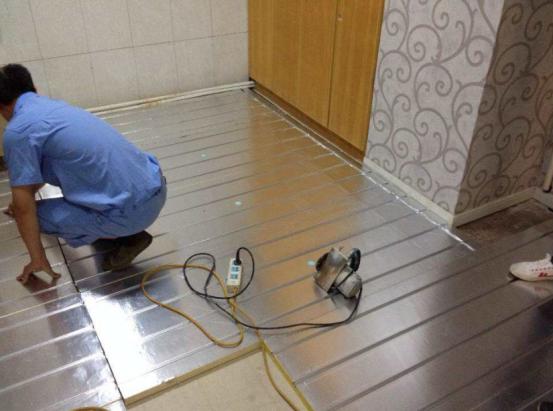 暖气片怎么改地热,暖气片怎样改墙管