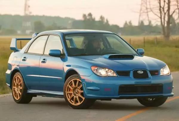 三菱evo一生之敌斯巴鲁翼豹sti,翼豹sti差不多的车