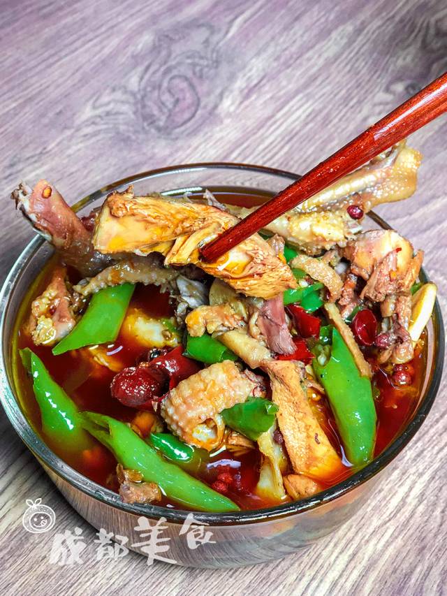 原来好多热门苍蝇馆子的干货，都可以抽真空、当特产带走！