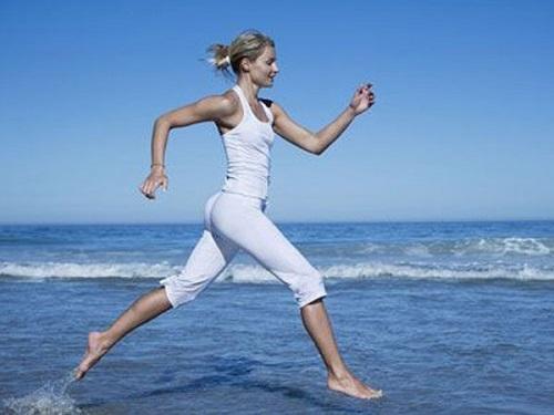 乙肝小三阳肝功能正常口干口苦吗,有乙肝最近肝区隐痛恶心