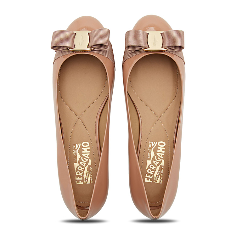 salvatoreferragamo鏂伴椈,salvatoreferragamo骞垮憡2020