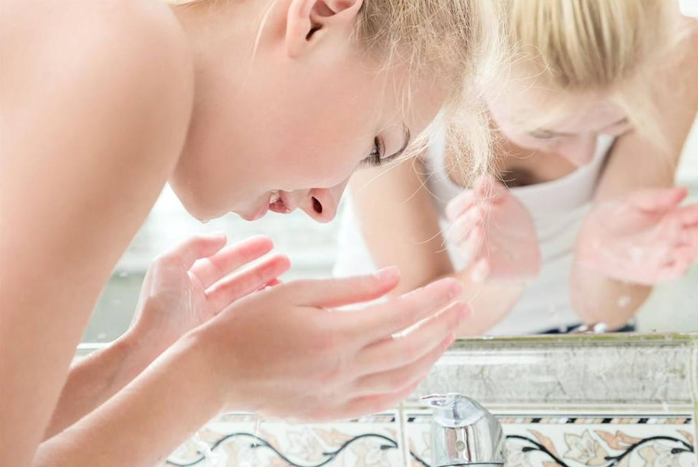 冬天敷面膜是不是效果不好,冬天敷面膜正确打开方式