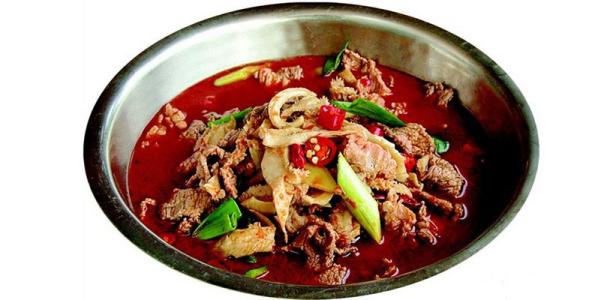 牛肉火锅的做法都有哪些种,牛肉火锅配料该怎么配