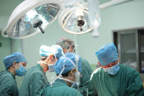 破羊水后应该注意什么,怀孕二十九周羊水破了该注意什么