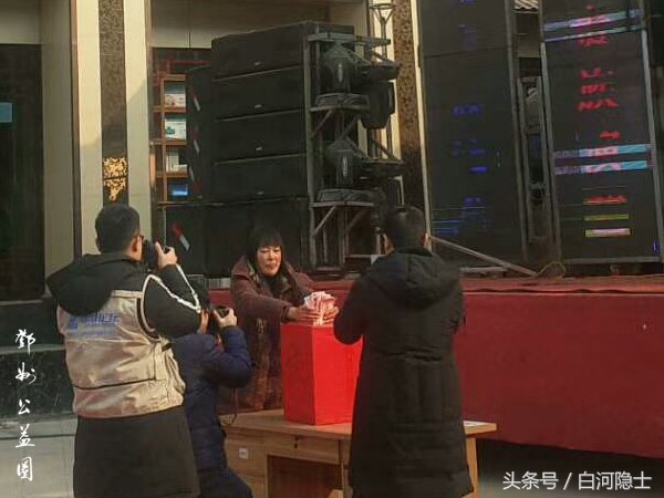 邓州市关注皮肤病患儿吴怡祥爱心义演活动圆满结束