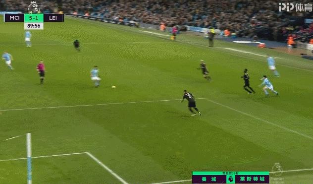 从状态低迷到收获大四喜只需45分钟!阿奎罗诠释何为打脸型前锋