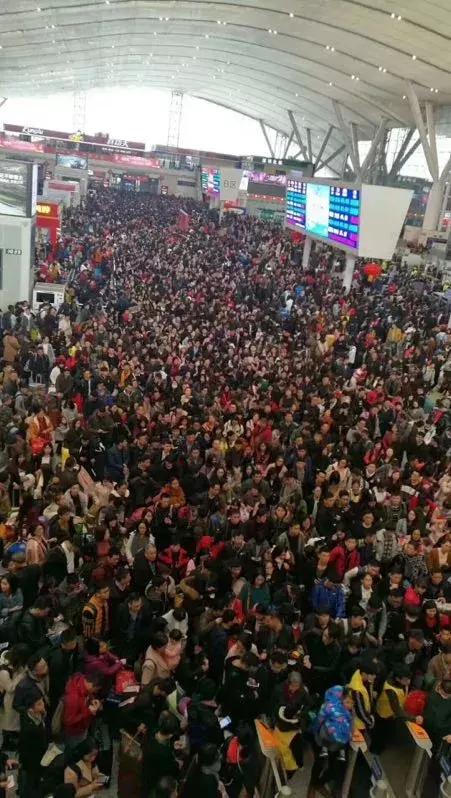 晚上深圳北站今天排队进站人多吗,深圳北站今天晚上排队进站人多吗