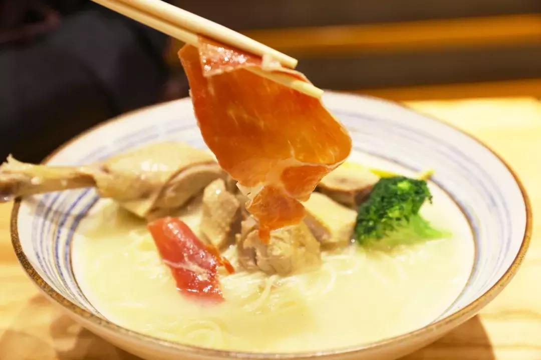 在无锡吃无锡小笼,江苏无锡这四道美食你吃过几种