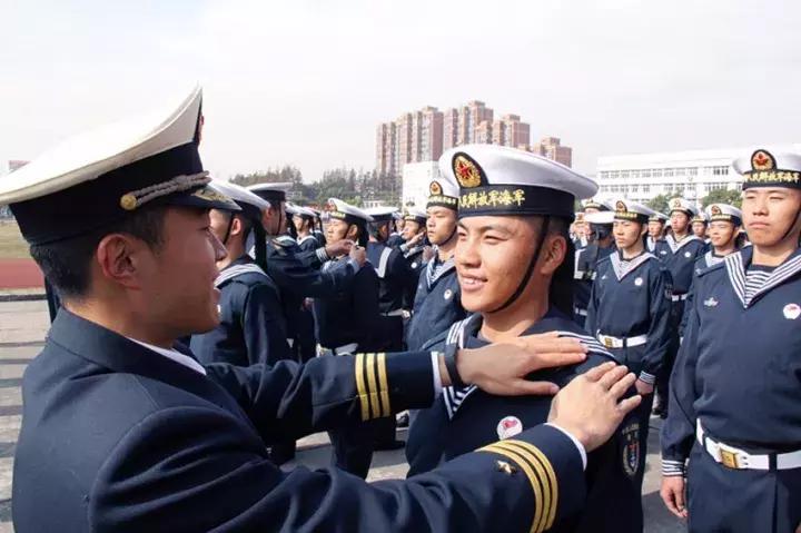 部队比赛拿奖怎么发朋友圈,部队士兵得奖怎么发朋友圈