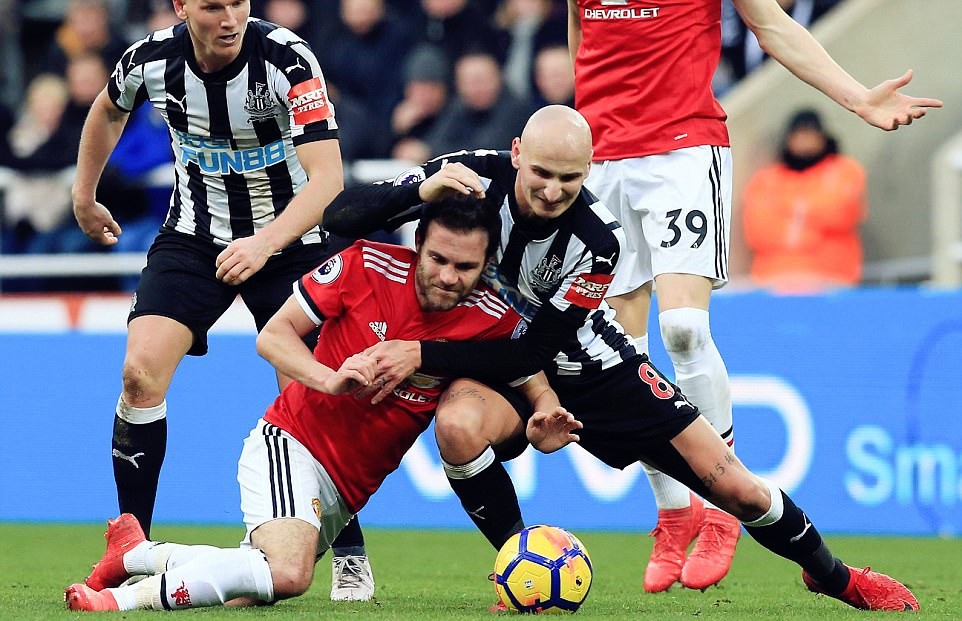 穆里尼奥被裁判打,穆里尼奥十大防守绝杀