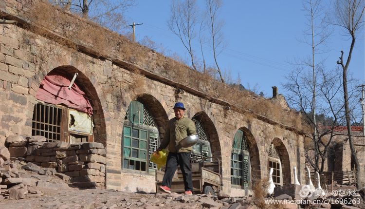毛兴旺麻城,乡村振兴生猪养殖致富