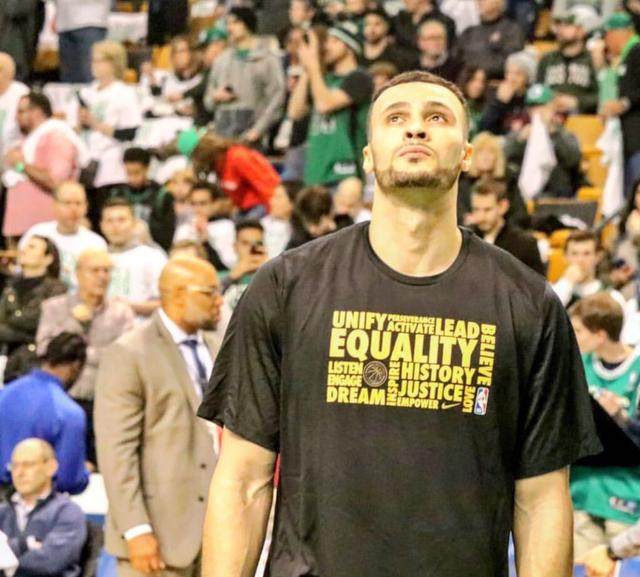 库里汤普森合砍35分晋级四强,nba星二代库里克莱