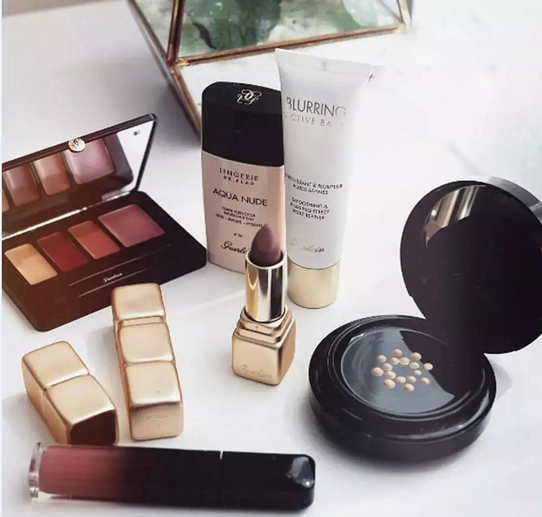 粉底液真实测评真的不脱妆不暗黄,十大公认好用的粉底液排名滋润型