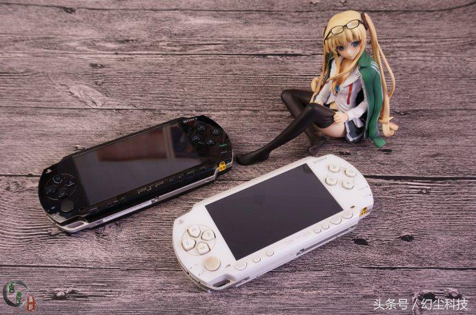 以前很贵现在便宜了,现在还有psp掌机吗