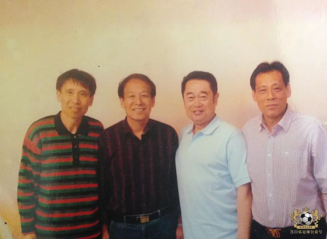 足坛十大拼命三郎,津门足坛双百颂书籍