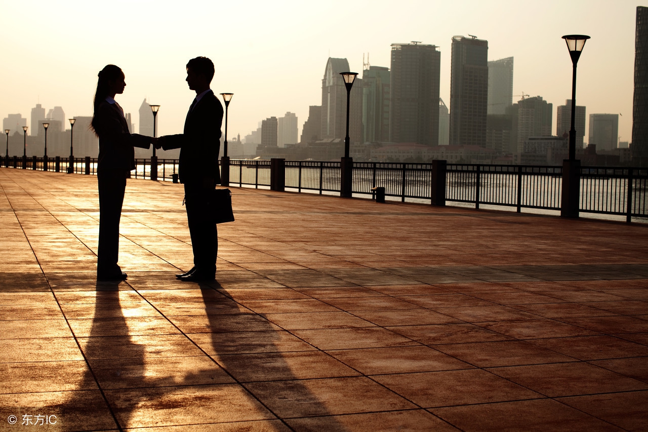 熬过异地恋我们就结婚文字图片,熬过异地恋我们就结婚吧图片