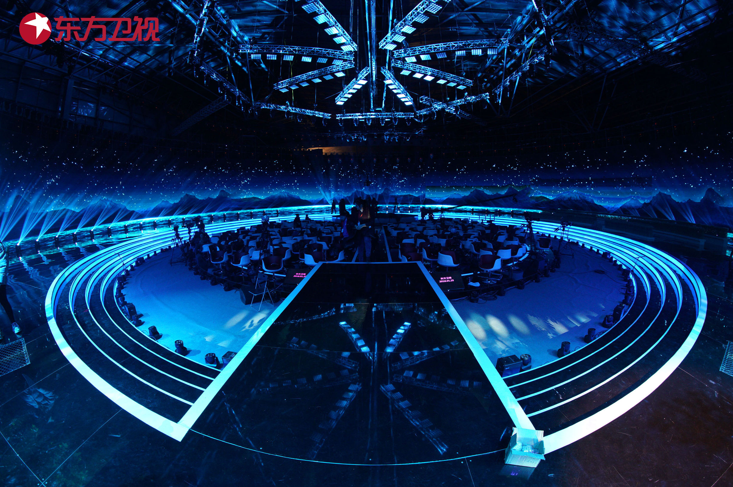 合唱李健孙俪,邓超孙俪看邓紫棋演唱会