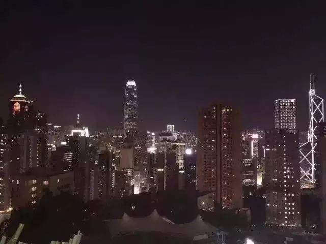 现实中的香港什么样,香港的真实社会