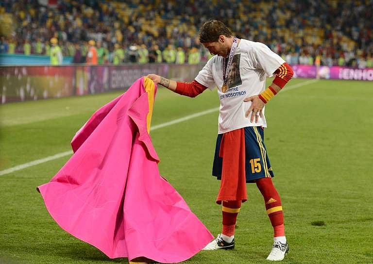 后卫拉莫斯勺子点球,k球今日推荐